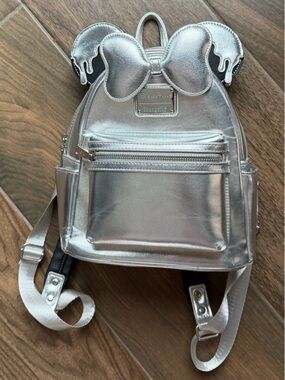 Loungefly Metallic 100th yrs Minnie Backpack (Limited Edition)